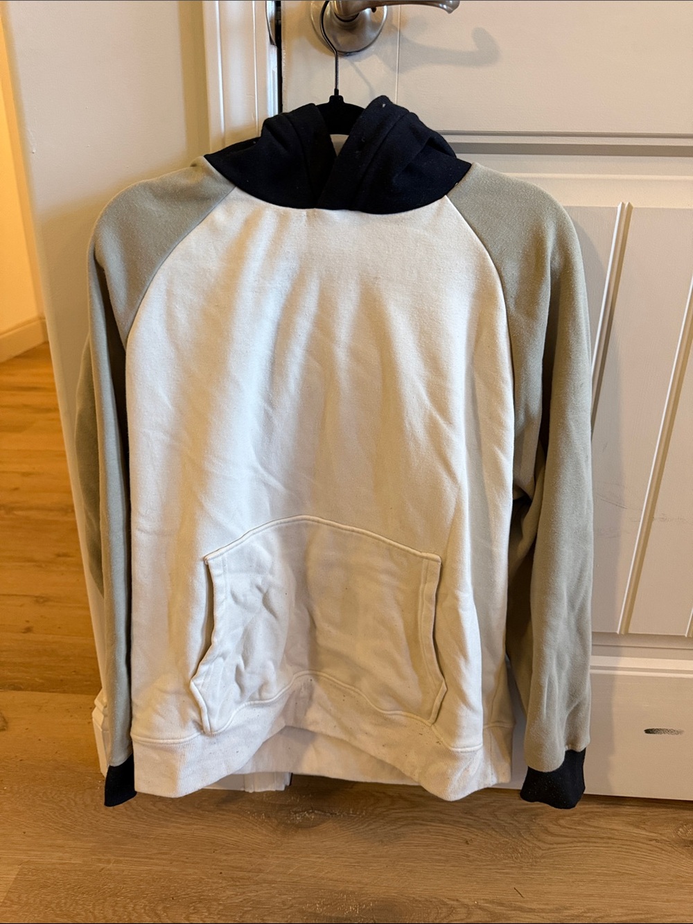 Colorblock Pullover Hoodie in Cream, Olive & Black